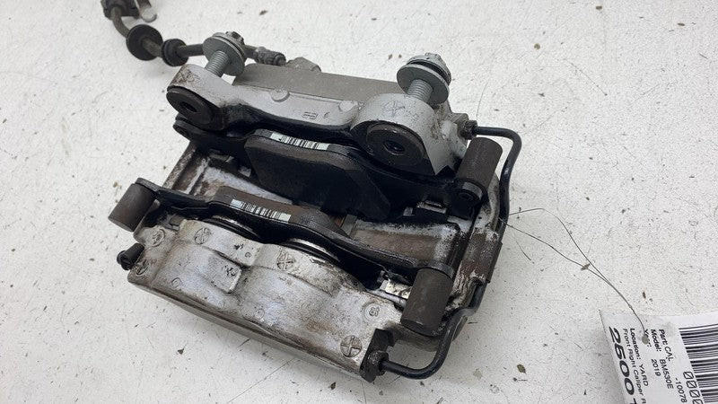 2018 2019 2020 BMW 530E Front Right Caliper + Brake Hose Line w/o Spor