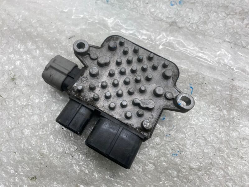 Does Not Apply 2012-2020 Tesla Model S Driver Side Cooling Fan Relay Control Module Unit Left