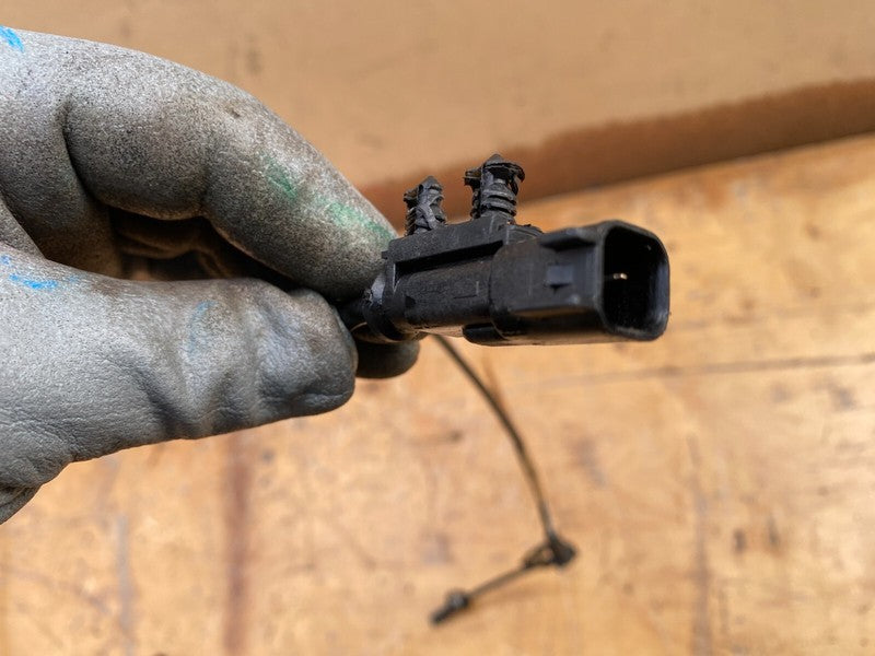 103779600C ⭕ 16-20 Model X Rear Left or Right Anti-Lock ABS Wheel Speed Sensor 1037796-00-C