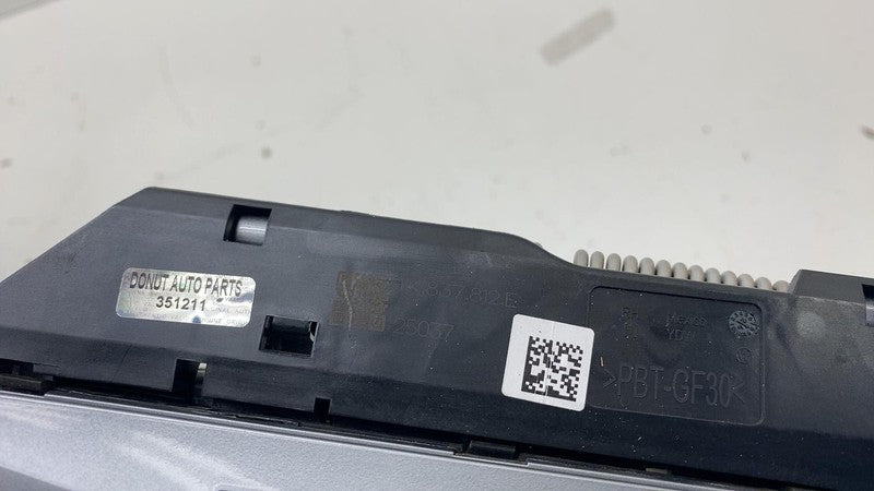 ⭕ 2023-2025 Volkswagen ID.4 Front Side Exterior Door Handle Right OEM
