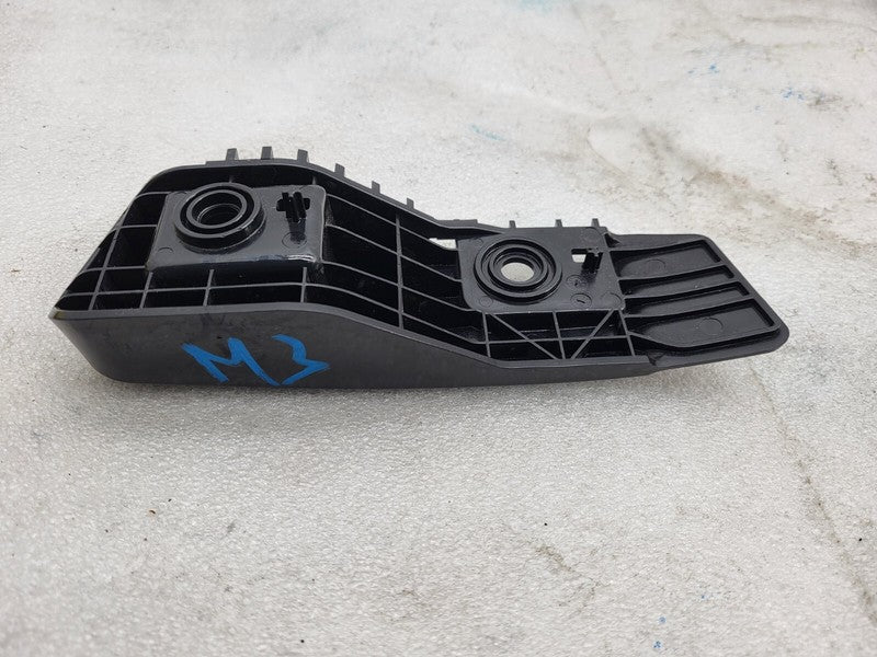 1083992 00 E ⭕ 17-23 Model 3 Rear Driver Bumper Taillamp Taillight Mount Bracket 1083992-00-E