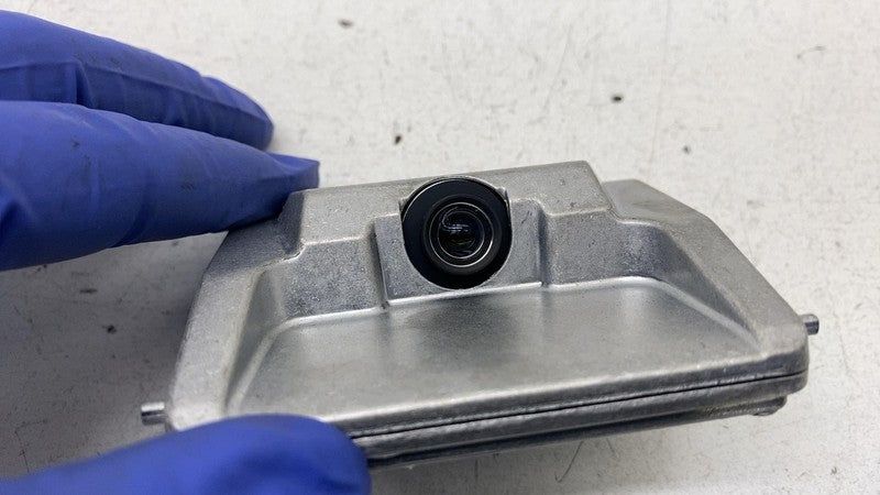 PT00000023E 2022-2024 Rivian R1T R1S Lane Departure Assist Camera Windshield Mounted Assy