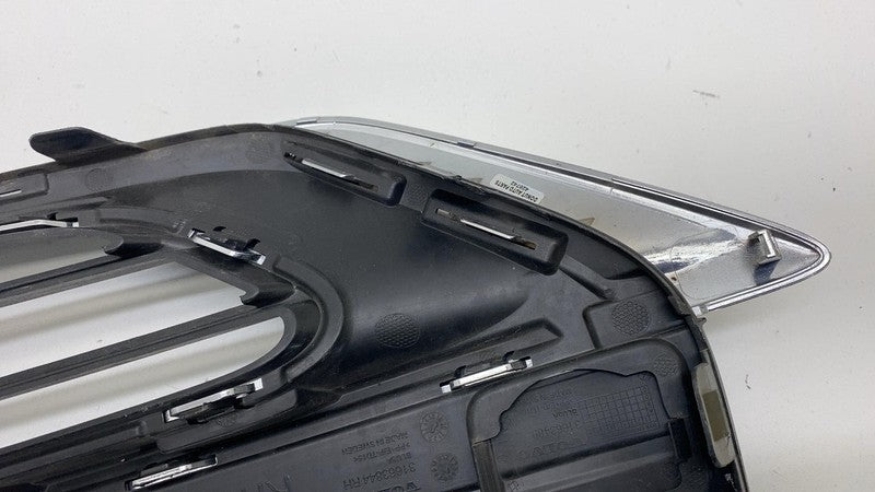 31663519 ⭕ 2019-2023 Volvo XC90 Front Passenger Side Lower Outer Grille Right 31663844