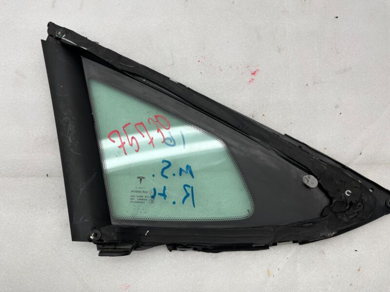 E6 43R-008010 2012-2020 Tesla Model S Rear Passenger Side Quarter Fixed Glass Right Assembly