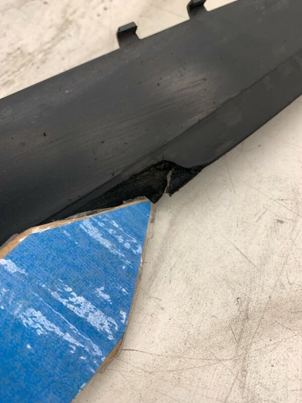 6008185-00-C 2012-2016 Tesla Model S Passenger Side Aero Shield Outer Strake Right 600818500C