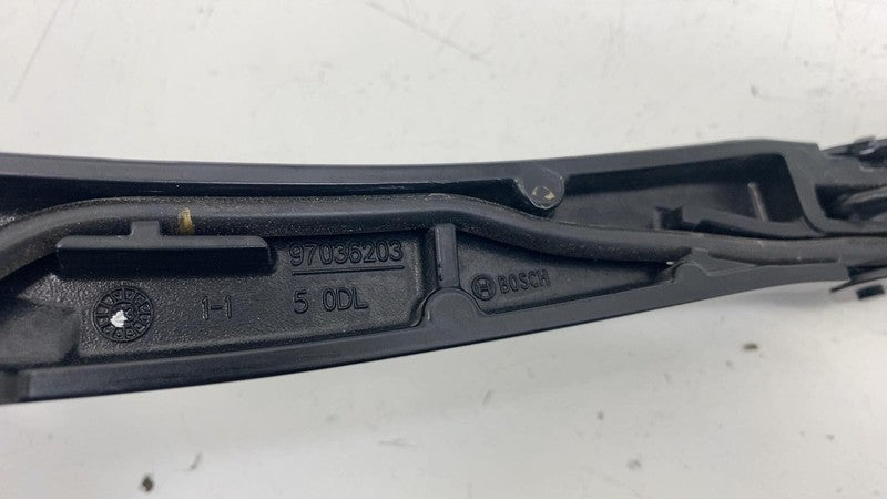 97036203 ⭕ 24-25 Tesla Model 3 M3 Front Passenger Side Windshield Wiper Arm & Blade Right