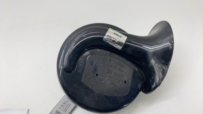 187743000B 2024 2025 Tesla Cybertruck Seger Low Pitch Tone Horn 12V 410 Hertz with Bracket