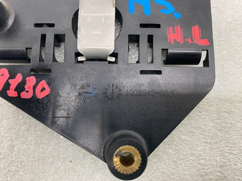 100324200A ⭕12-20 Model S Driver Side Panoramic Sunroof Hatch Motor Block Left 1003242-00-A