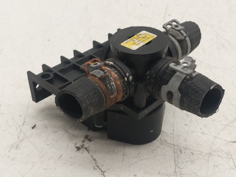 2016-2020 Tesla Model X 3-Way Coolant Valve Motor Actuator System 1064225-00-E