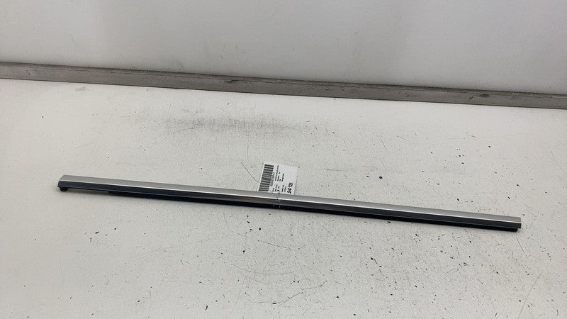 4KE 837 475 ⭕ 2019-2023 Audi E-Tron Quattro Front Left Side Door Window Belt Moulding OEM