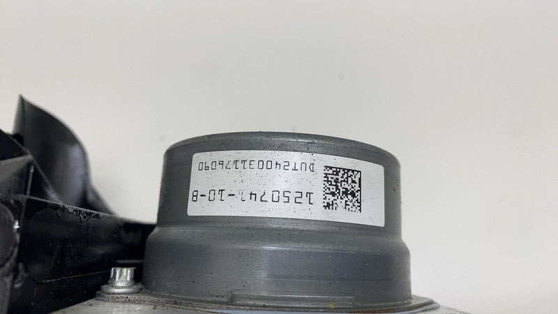125074110 B 2024 2025 Tesla Cybertruck Anti Lock Brake ABS Pump Module Unit OEM 1250741-10-B