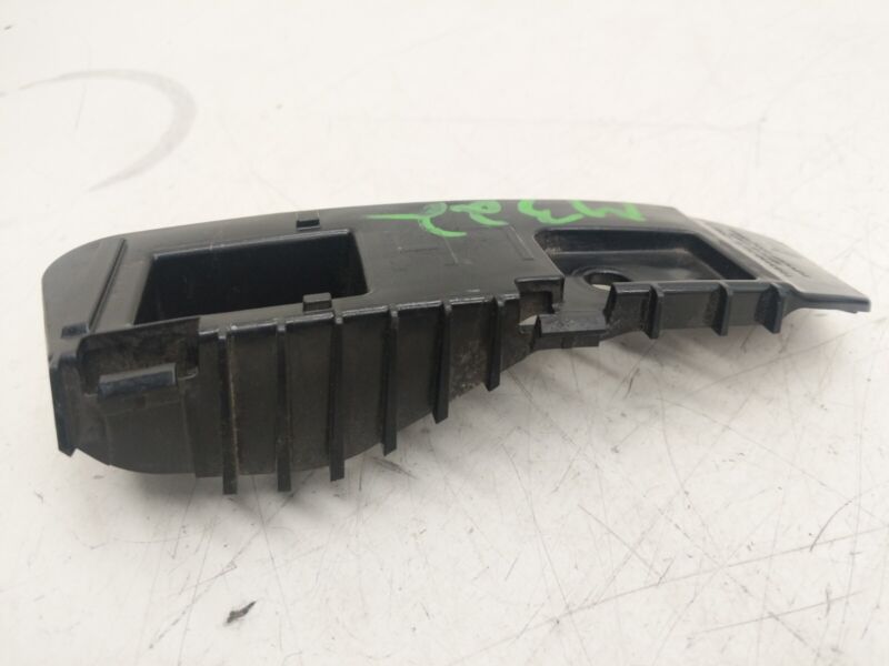 1083992 00 D ⭕ 2017-2022 Model 3 Rear Under Taillamp Bumper Mount Bracket Left 1083992-00-D
