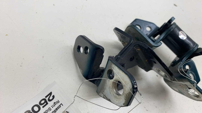 ⭕2017-2025 Chrysler Pacifica Front Passenger Side Upper & Lower Door Hinge Right