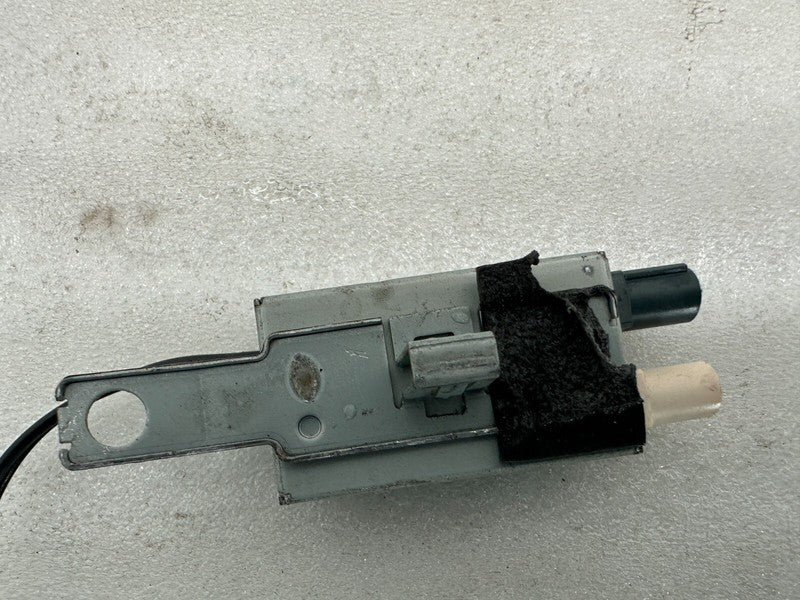 ⭕ 2012-2020 Tesla Model S Rear Driver Side Radio Antenna Amplifier Module Left