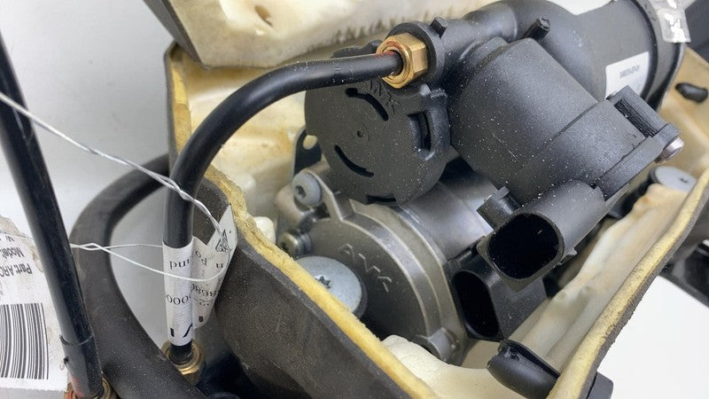 ⭕ 2022-2024 Rivian R1T Air Ride Suspension Compressor Pump w/ Valve Block & Case