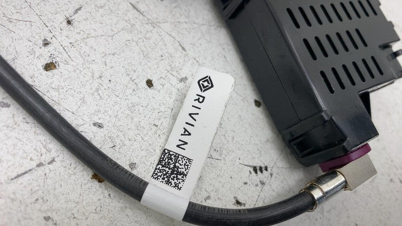 PT00029891 ⭕ 2022-2024 Rivian R1S R1T Center Console Antenna Amplifier Module PT00029891