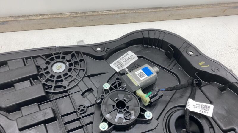 83470CV000 2022-2024 Kia EV6 Rear Driver Side Door Window Regulator & Motor + Carrier Left
