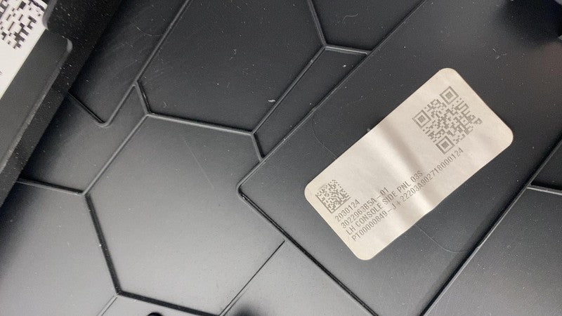 ⭕ 2022 2023 2024 Rivian R1T R1S Front Center Console Assembly Ocean Coast OEM