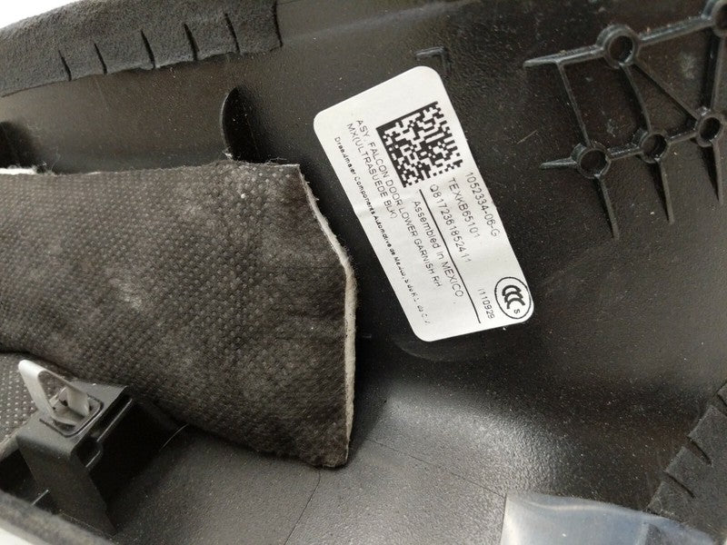 1052334-06-G ⭕ 2016-2020 Tesla Model X Rear Side Falcon Door Lower Trim Right RH 1052334-06-G