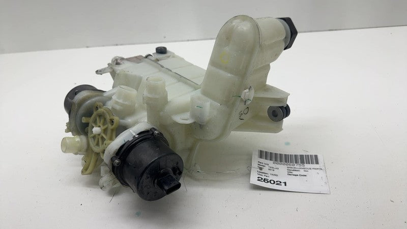 1097016-00-D ⭕ 2017-2020 Tesla Model 3 Reservoir Superbottle Tank Chiller Cooler 1097016-00-D