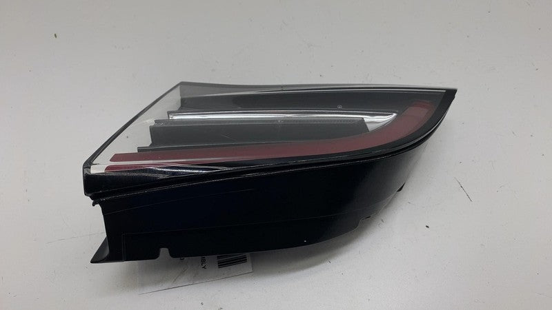 ⭕ 2017-2023 Model 3 Rear Right Inner Taillight LED Tail Lamp 3-Pin 107