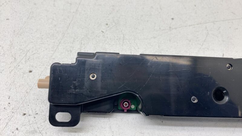 2017-2024 Tesla Model 3 Y WiFi Bluetooth Antenna Control Module 1585601-00-D OEM