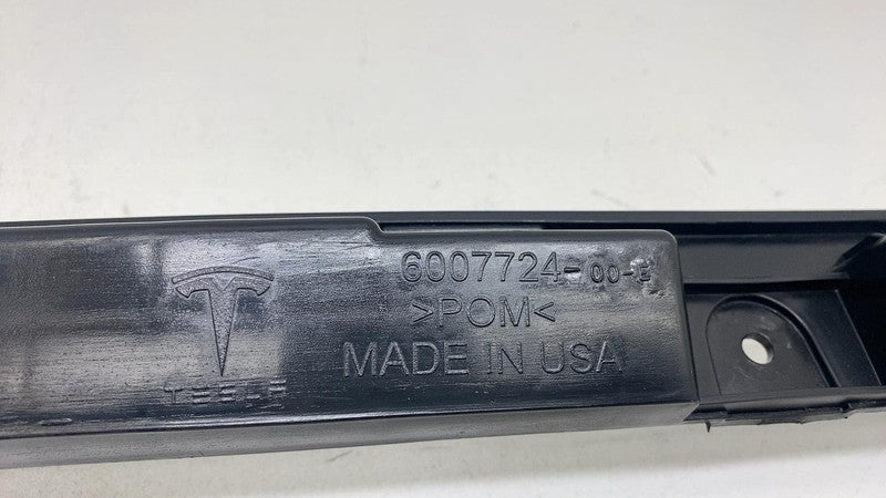 ⭕ 12-24 Model S Rear Body Attachment Bumper Center Support Bracket 600