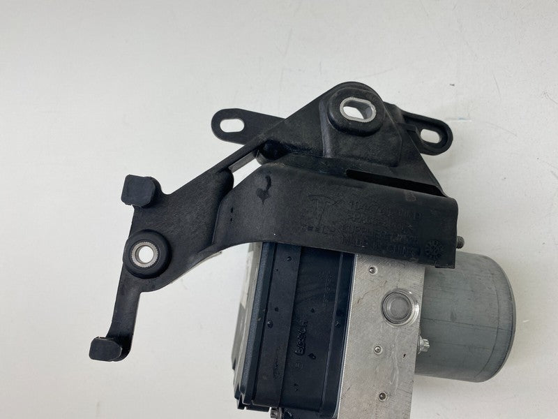 1044745 00 B ⭕ 20-23 Tesla Model Y Anti-Lock ABS Brake System Pump Unit Module 1044745-00-B