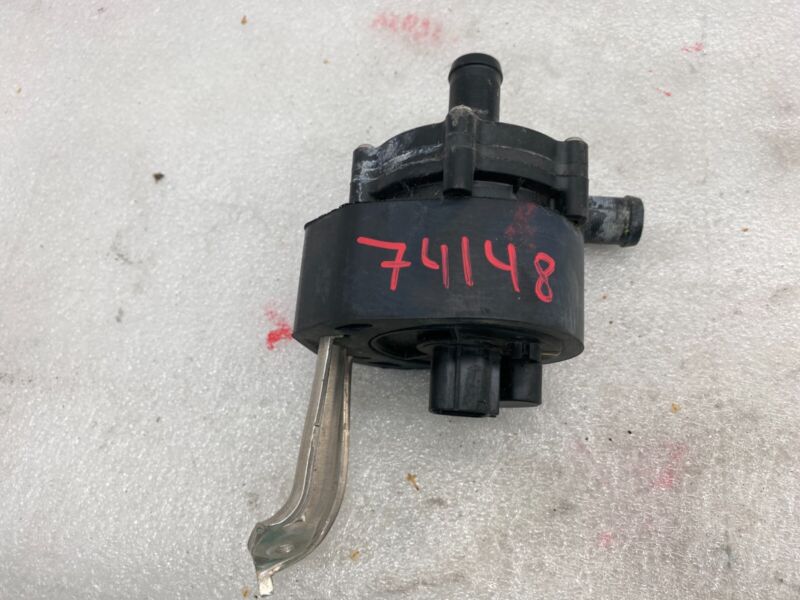 2016-2020 Tesla Model S X Cooling System Auxiliary Water Coolant Pump FWD Assy