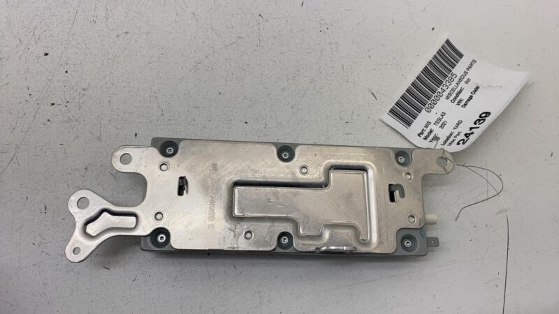 107974900E ⭕ 17-23 Model 3 M3 Harman Becker FM HD Audio Radio Receiver Module 1079749-00-E