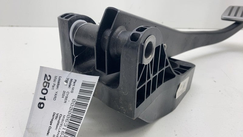 ⭕ 2024 Tesla Cybertruck Passenger Brake Foot Pedal Bracket Right RH 12