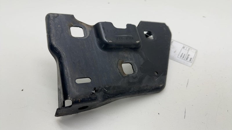 ⭕ 2014-2018 Chevrolet Silverado 1500 Front Left Bumper Inner Bracket L
