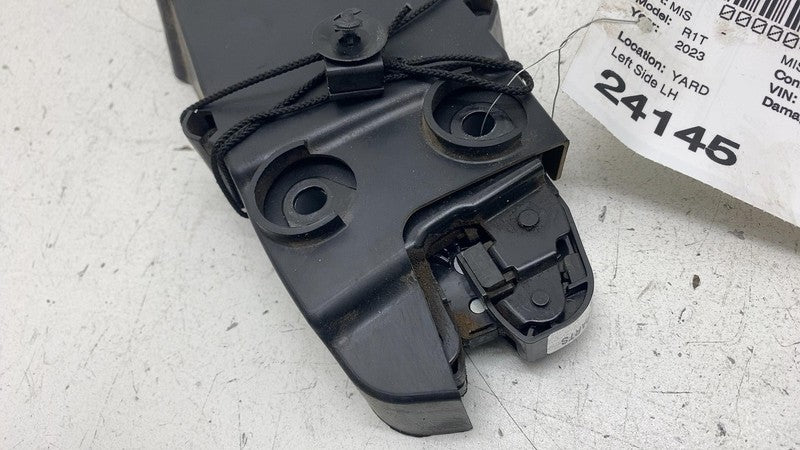 PT00162182C ⭕ 22-24 Rivian R1T Rear Driver Tailgate Lock Latch Actuator Left LH PT00162182-C