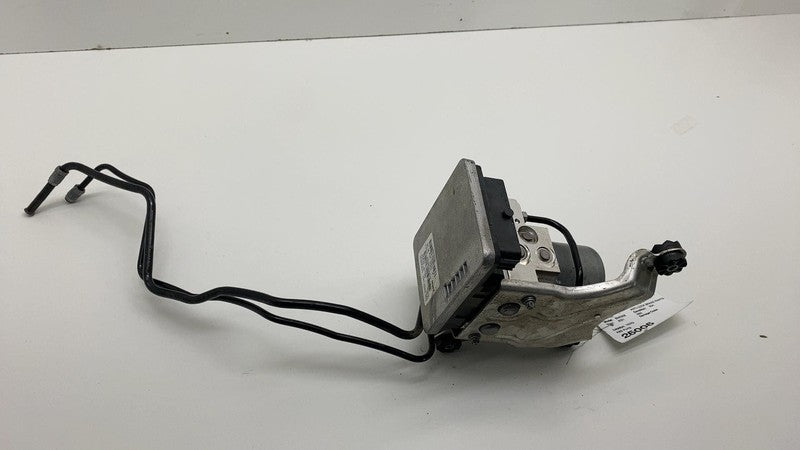 5A3EAB4 01 2021 BMW 530e Engine ABS Anti-Lock Brake Pump Control Module Unit w/ Bracket OEM