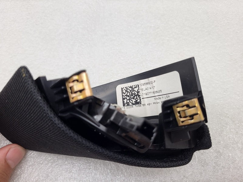 1095686 00 F ⭕ 17-23 Model 3 Front Passenger Audio Tweeter & Speaker Cover Right 1095686-00-F