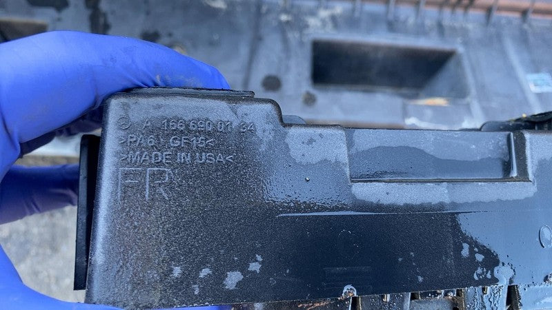 A1666900210 2012-2019 Mercedes-Benz GLE350 Right Running Board Step Mount Support Bracket RH