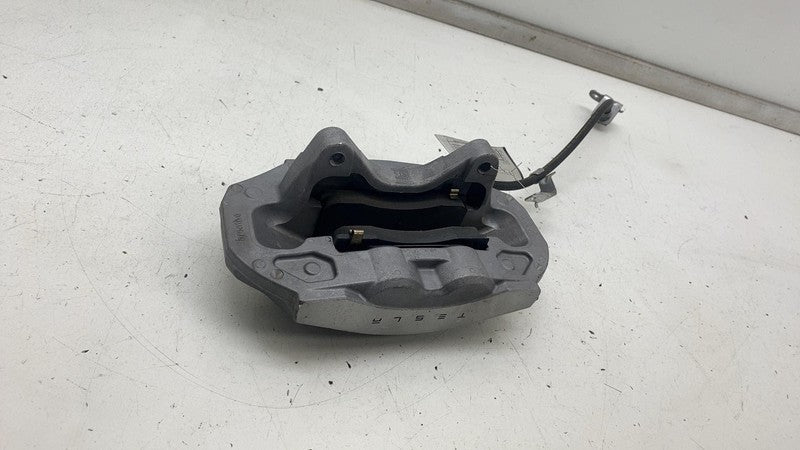 ⭕ 17-23 Tesla Model 3 Front Brake Caliper w/ Brake Hose Line Left 1044