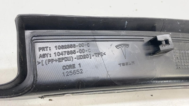 ⭕ 16-20 Model X MX Rear Center Tailgate Liftgate Upper Trough Trim 10