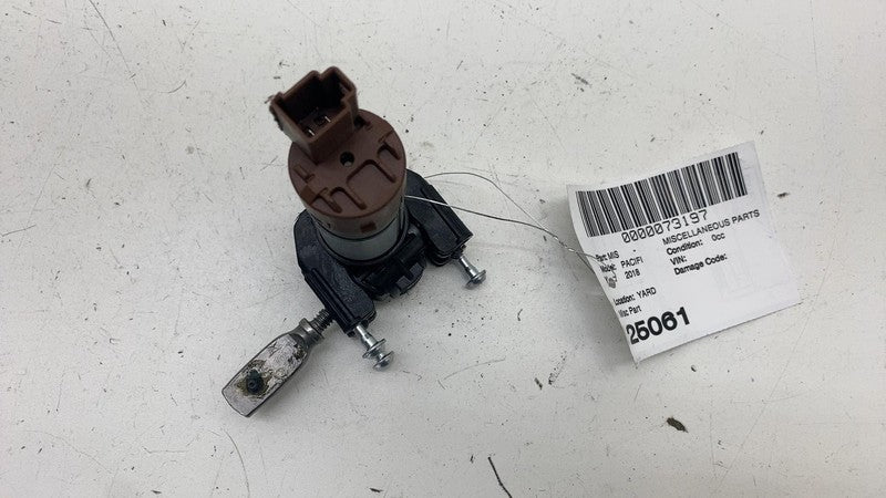 C06710-106 ⭕ 2017-2024 Chrysler Pacifica Brose Front Left Seat Adjustment Motor C06710-106