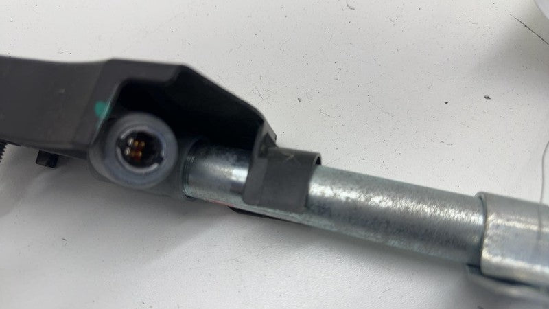 ⭕ 12-15 Model S Front Driver Side Outboard Lap Pretensioner Left LH 10
