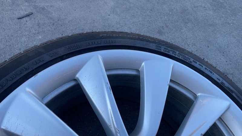2017-2020 Tesla Model 3 M3 Wheel Rim 19x8.5J+40MM w/ Continental Tire