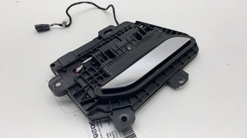1071881-01-A 16-20 Tesla Model S Front Right Exterior Door Handle Outer RH Black 1071881-01-A