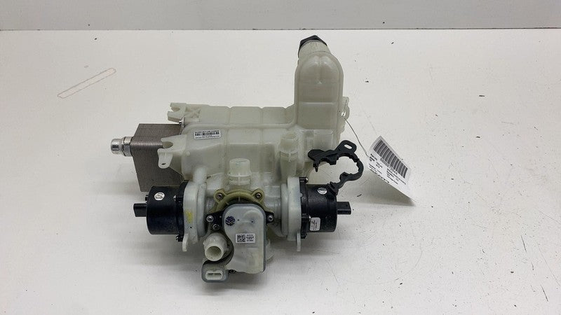 109701599J ⭕ 2017-2020 Tesla Model 3 Reservoir Superbottle Tank Chiller Cooler 1097015-99-J