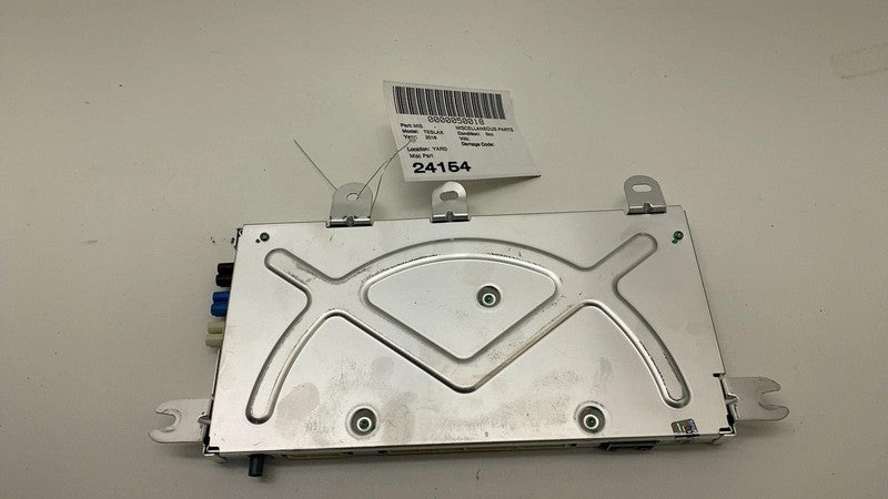 2016-2020 Tesla Model X MX Central Body Control Module Computer 104545