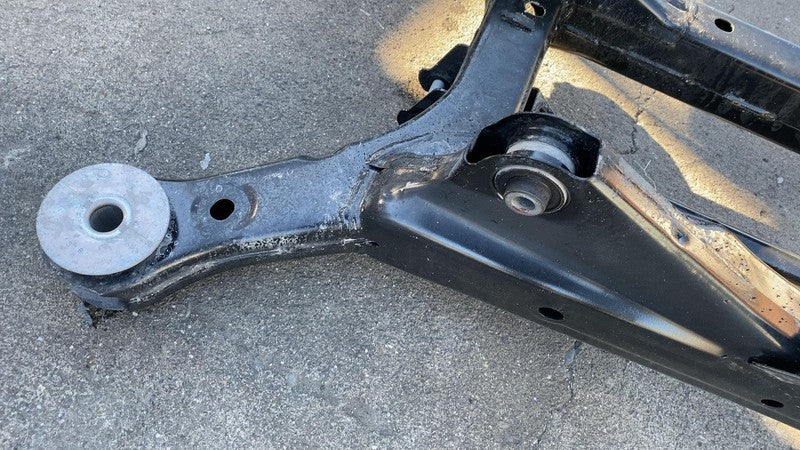 ⭕ 2017-2024 Chrysler Pacifica Rear Undercarriage Subframe Crossmember Cradle FWD