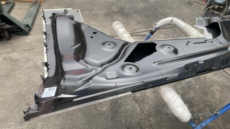 1928316-00-A ⭕ 24-25 Cybertruck Rear Driver Side Left Quarter Panel Fender Sail 1928316-00-A