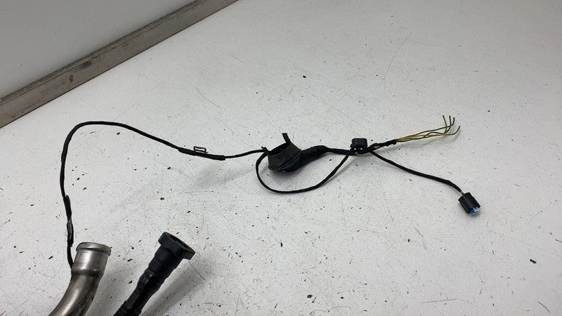 2018 2019 2020 BMW 530e xDrive Fuel Gas Filler Pipe Neck Hose Tube 2.0L Assembly