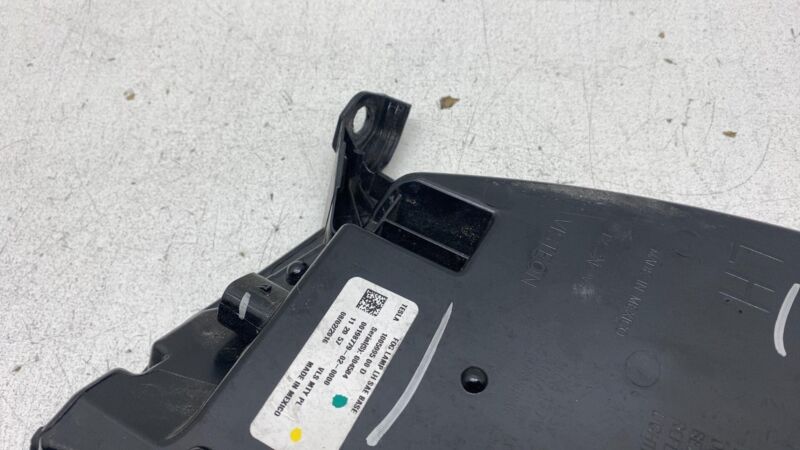 100599500D 2012-2020 Tesla Model S Front Driver Side LED Fog Light Cornering Lamp Left Assy