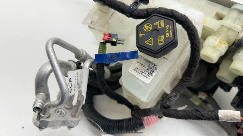 154759500E 21-24 Model 3 Supermanifold Refrigerant Chiller + Coolant Reservoir 1547595-00-E