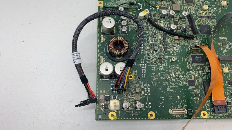 ⭕ 12-20 Tesla Model S Media Control Unit Motherboard Electronics 1015